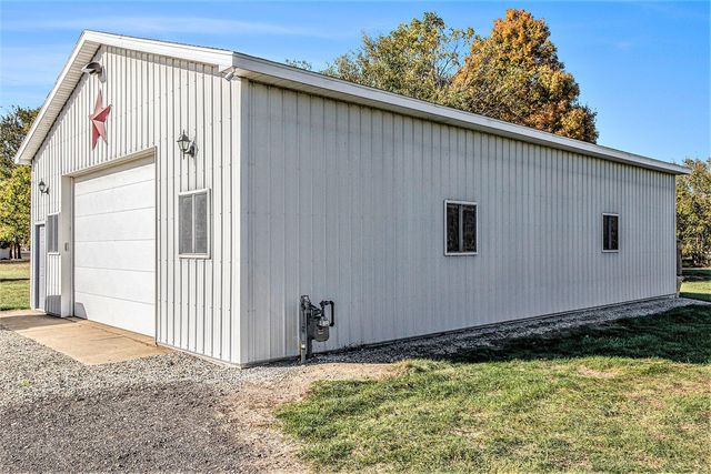 944 Lukesport Road, Quincy, MI 49082