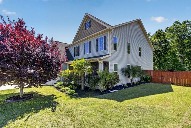 133 Carolina Wren Avenue, Moncks Corner, SC 29461