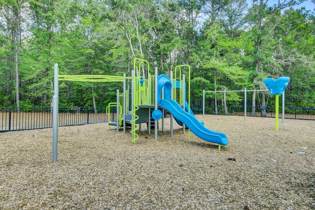 133 Carolina Wren Avenue, Moncks Corner, SC 29461
