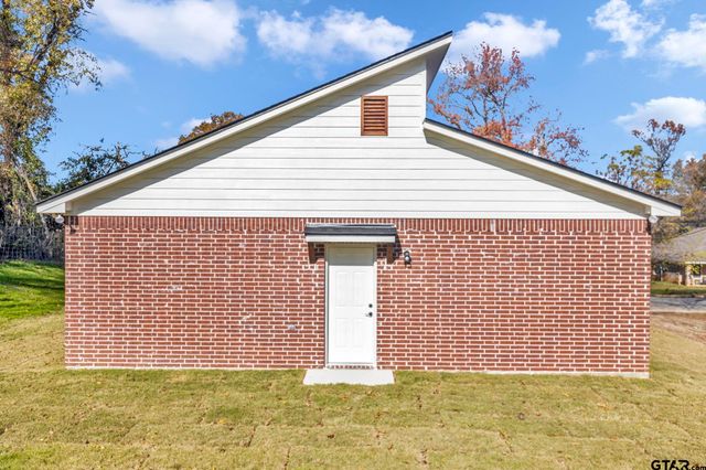 1410 W Connally St, Tyler, TX 75701