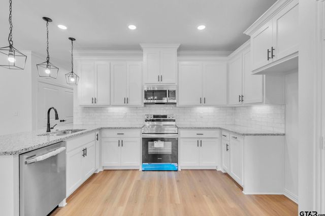 1410 W Connally St, Tyler, TX 75701