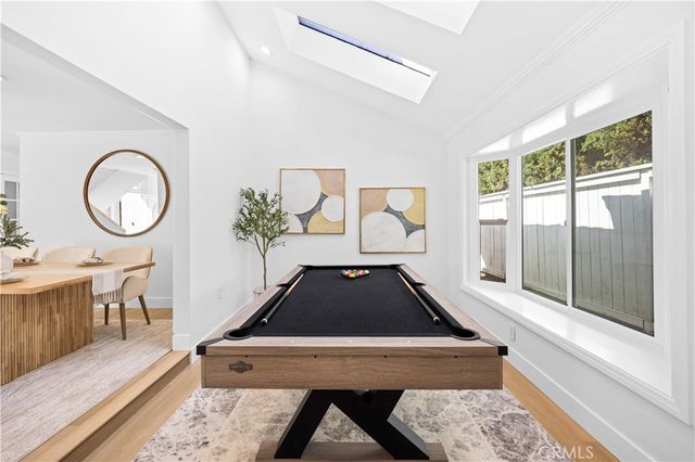 12 Oakdale, Irvine, CA 92604