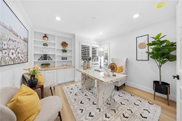 12 Oakdale, Irvine, CA 92604