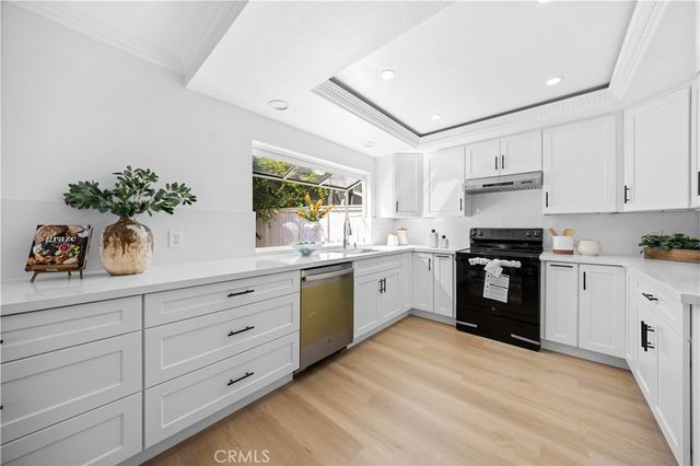 12 Oakdale, Irvine, CA 92604