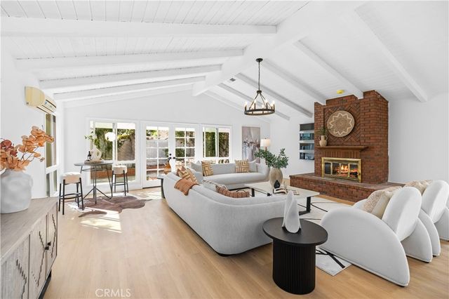 12 Oakdale, Irvine, CA 92604