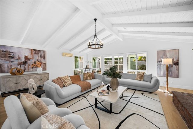 12 Oakdale, Irvine, CA 92604