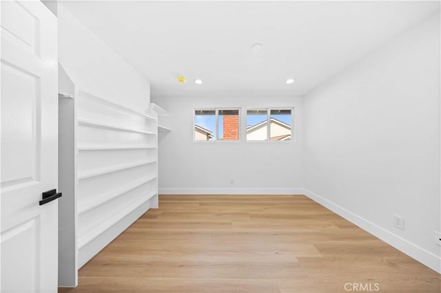 12 Oakdale, Irvine, CA 92604