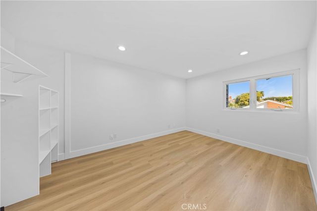 12 Oakdale, Irvine, CA 92604