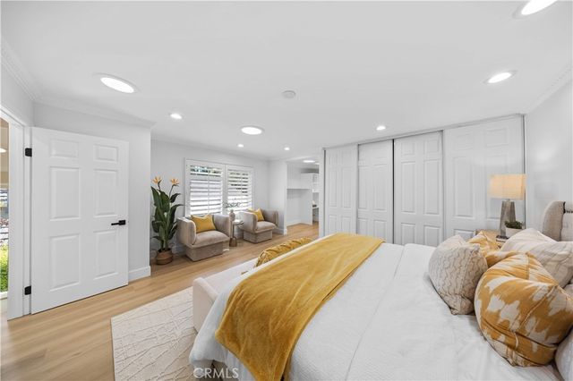 12 Oakdale, Irvine, CA 92604