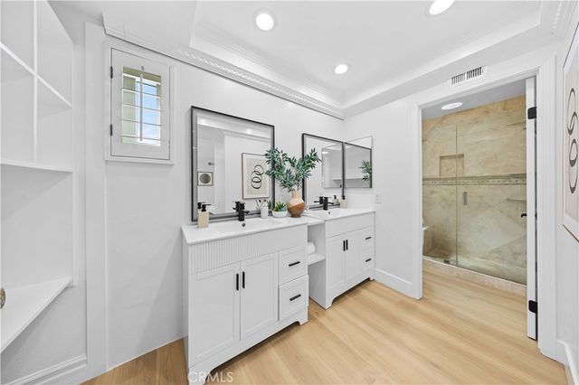 12 Oakdale, Irvine, CA 92604