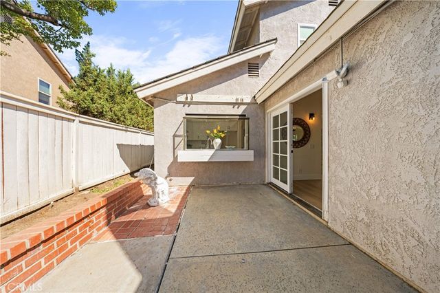 12 Oakdale, Irvine, CA 92604