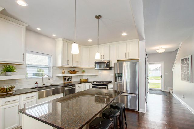 9814 W 146th Avenue, Cedar Lake, IN 46303