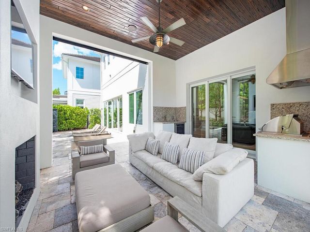9200 Mercato WAY, Naples, FL 34108