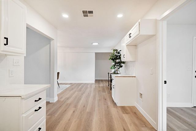 8623 E Dinuba, Selma, CA 93662