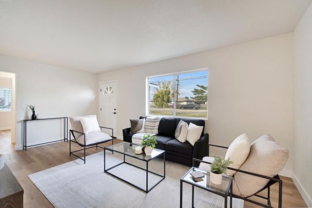 8623 E Dinuba, Selma, CA 93662