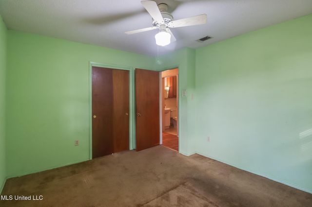 21 Cottonwood Court, D'iberville, MS 39540