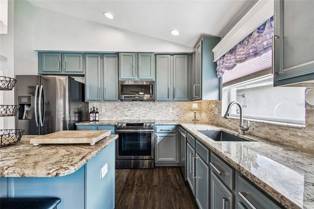 6935 RUNNER OAK DRIVE, Wesley Chapel, FL 33545