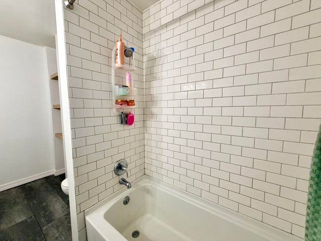 18371 Lawrence 2230, Aurora, MO 65605