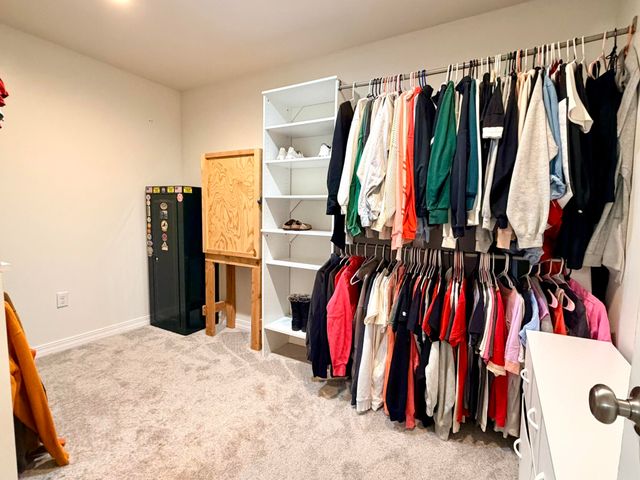 18371 Lawrence 2230, Aurora, MO 65605