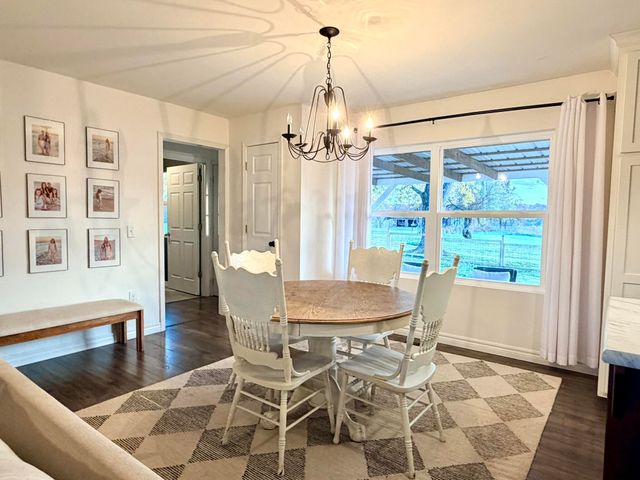 18371 Lawrence 2230, Aurora, MO 65605