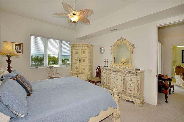 24 Harbour Isle Drive W 305, Fort Pierce, FL 34949