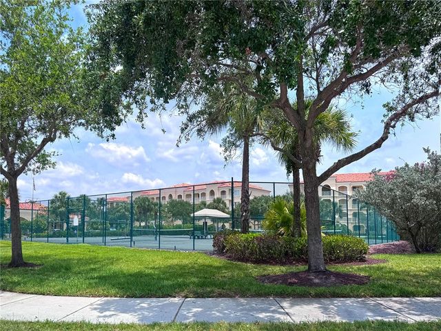 24 Harbour Isle Drive W 305, Fort Pierce, FL 34949