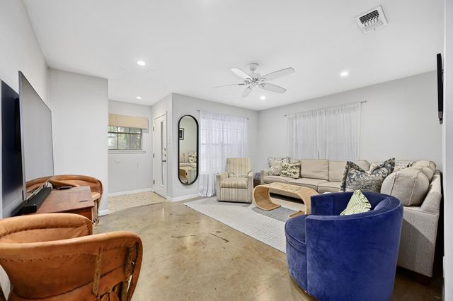 2110 Bluebonnet LN, Austin, TX 78704