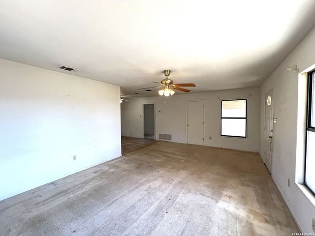 3200 N State Highway 16, Jourdanton, TX 78026