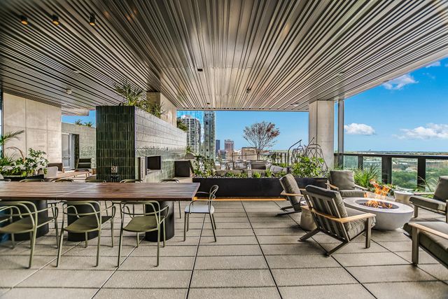 610 Davis ST 2504, Austin, TX 78701