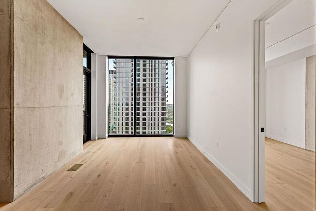 610 Davis ST 2504, Austin, TX 78701