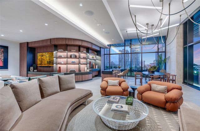 610 Davis ST 2504, Austin, TX 78701