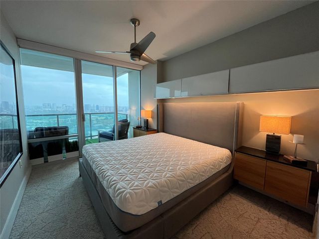 300 Bowie ST 3706, Austin, TX 78703