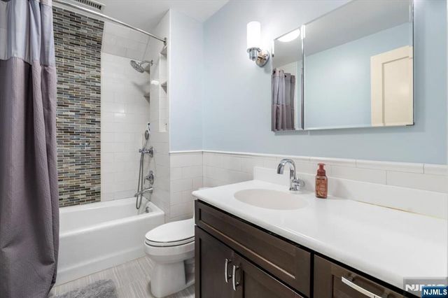 314 Winthrop Road, Teaneck, NJ 07666
