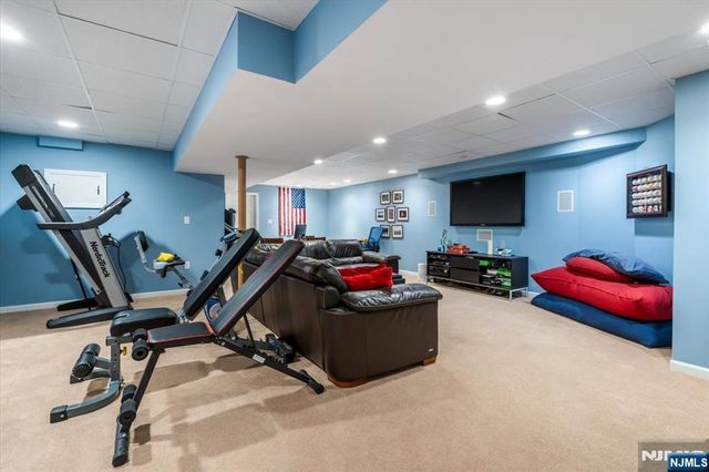 314 Winthrop Road, Teaneck, NJ 07666
