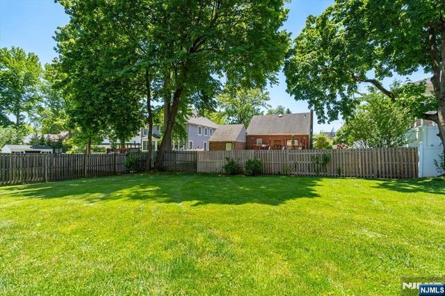 314 Winthrop Road, Teaneck, NJ 07666