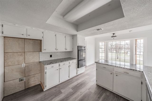 306 Country Club Drive, Joshua, TX 76058