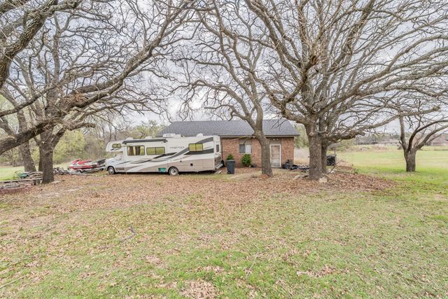 306 Country Club Drive, Joshua, TX 76058