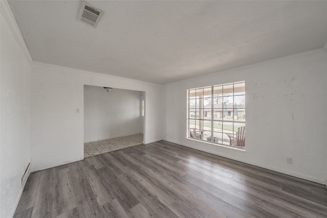 306 Country Club Drive, Joshua, TX 76058