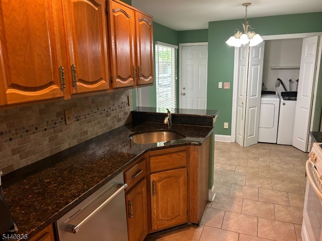 42 Myrtle Ct, Readington Twp., NJ 08889 — photo 3