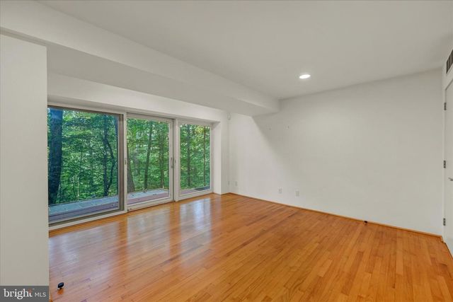 11 GREEN HEATHER CT, Pikesville, MD 21208