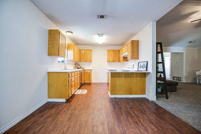 1821 La Mesa Lane, San Angelo, TX 76905