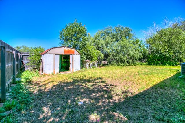 1821 La Mesa Lane, San Angelo, TX 76905