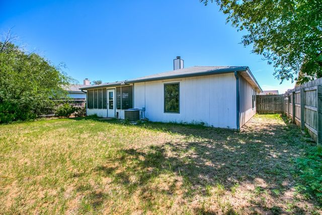 1821 La Mesa Lane, San Angelo, TX 76905