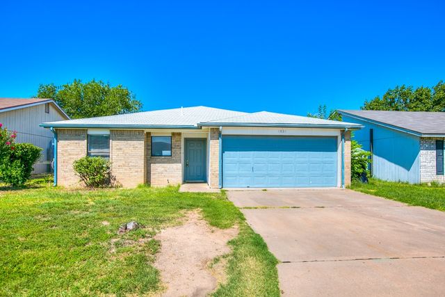1821 La Mesa Lane, San Angelo, TX 76905