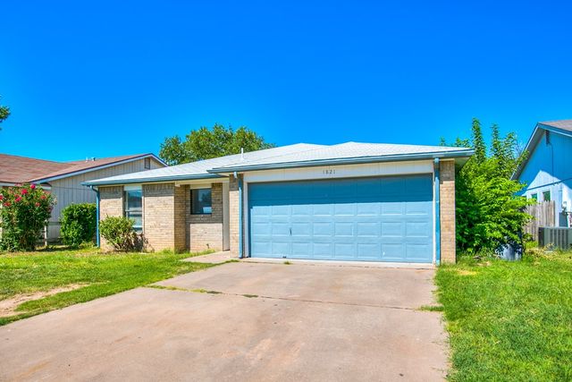 1821 La Mesa Lane, San Angelo, TX 76905