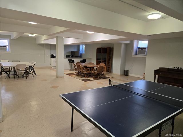 210 E Broadway 1H, Long Beach, NY 11561