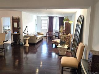 210 E Broadway 1H, Long Beach, NY 11561