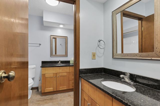 2014 Queensgate Lane, Columbus, OH 43235