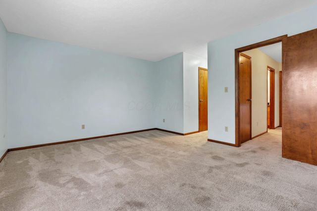 2014 Queensgate Lane, Columbus, OH 43235