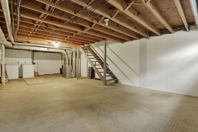 2014 Queensgate Lane, Columbus, OH 43235